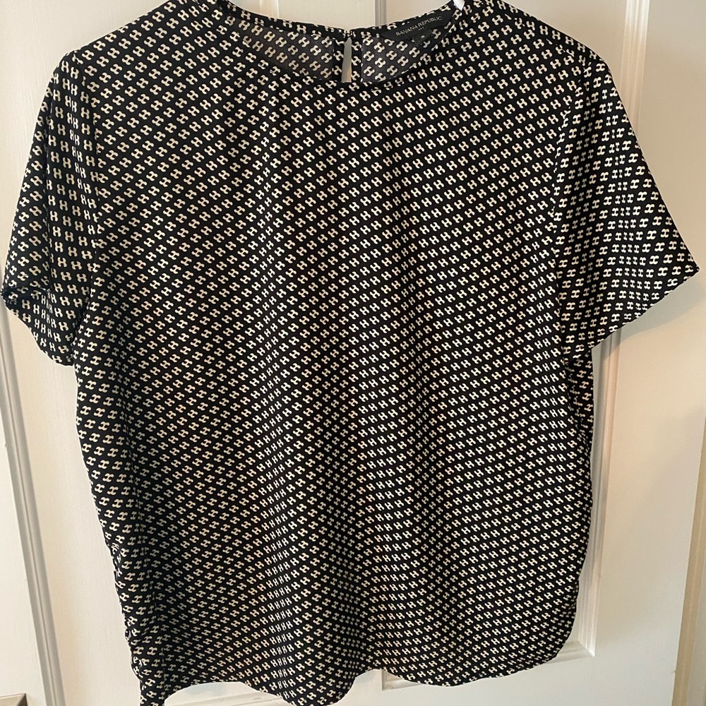 Banana Republic Factory Black and White Blouse